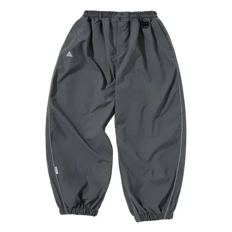 Baggy snow pants